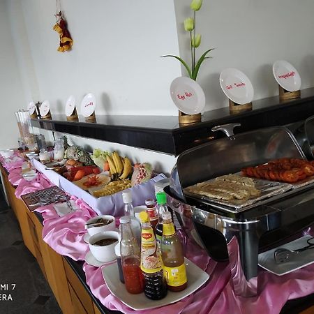 Ngwe Moe Hotel Mawlamyine Luaran gambar