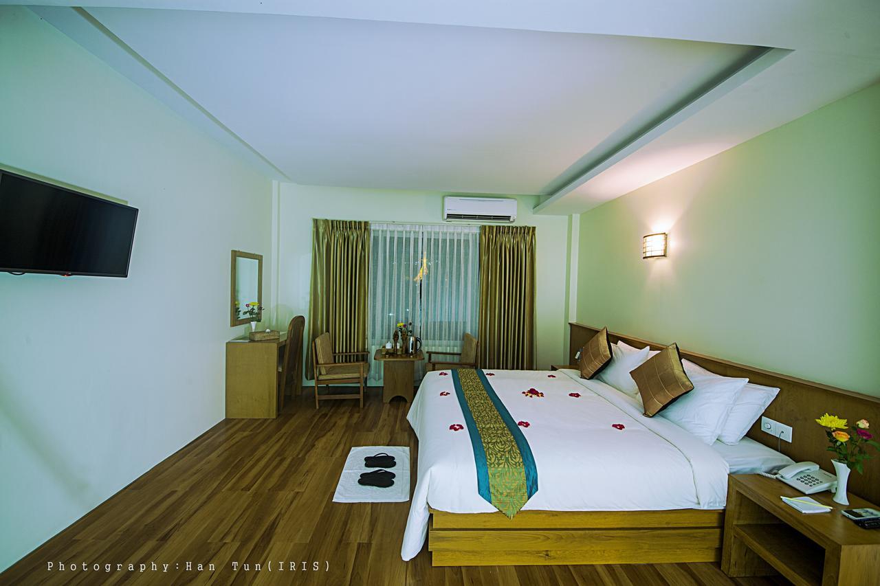Ngwe Moe Hotel Mawlamyine Luaran gambar