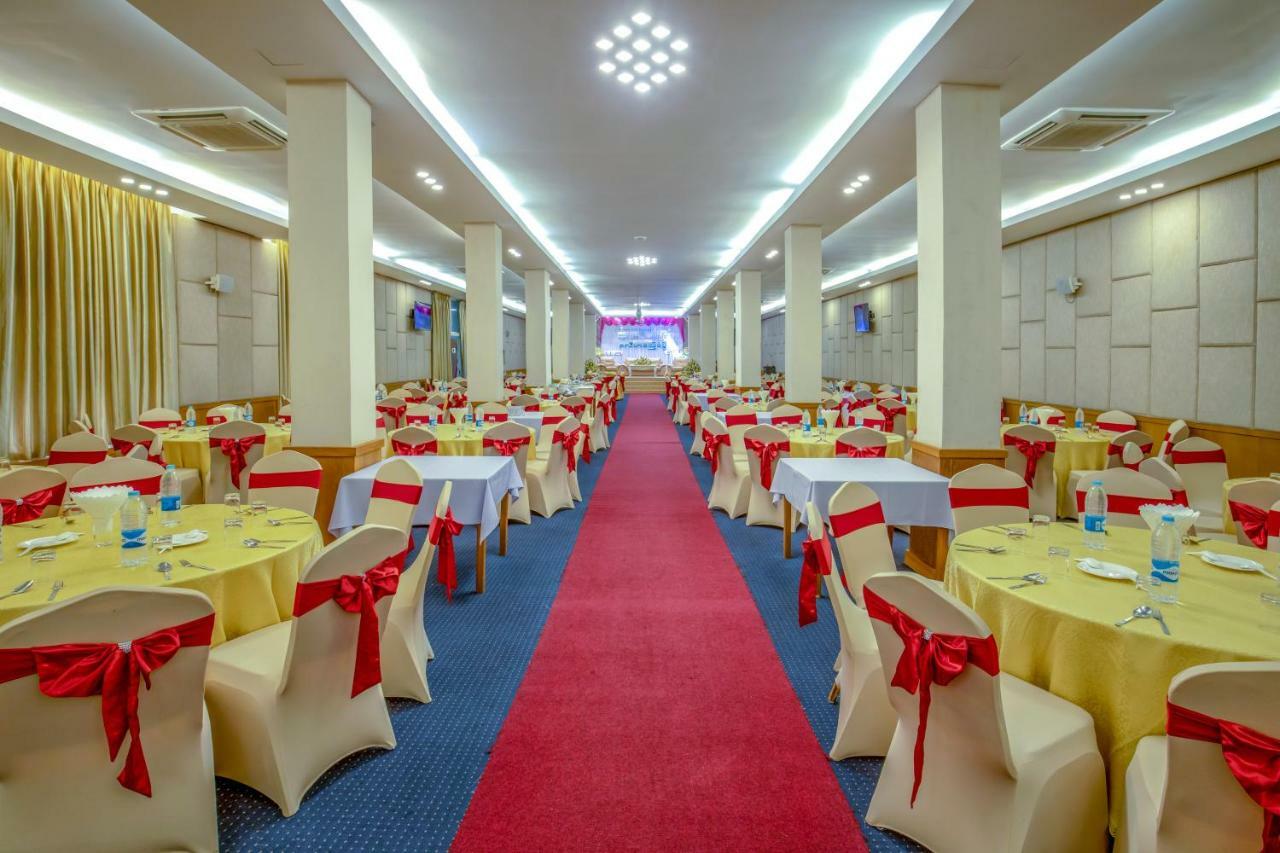 Ngwe Moe Hotel Mawlamyine Luaran gambar