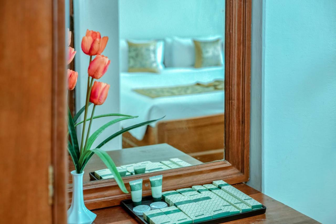 Ngwe Moe Hotel Mawlamyine Luaran gambar