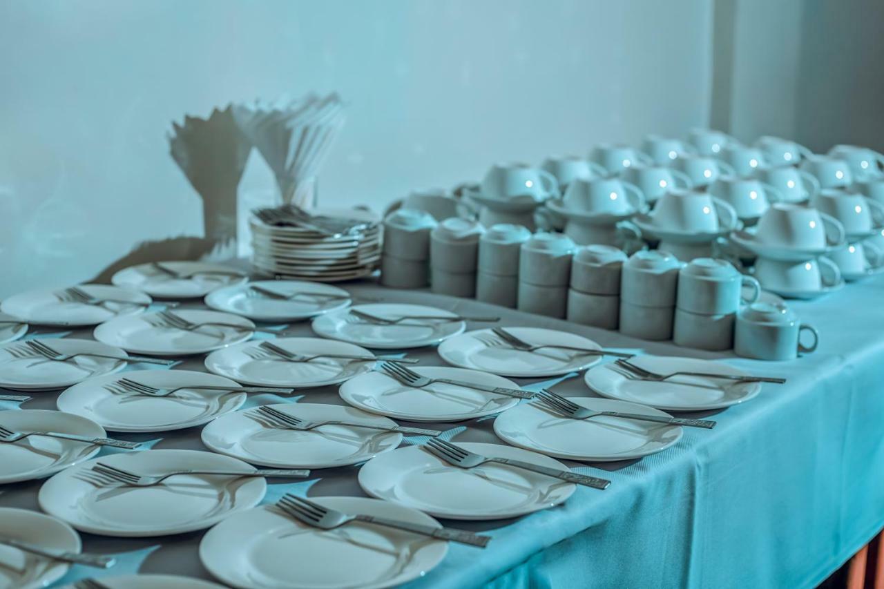 Ngwe Moe Hotel Mawlamyine Luaran gambar