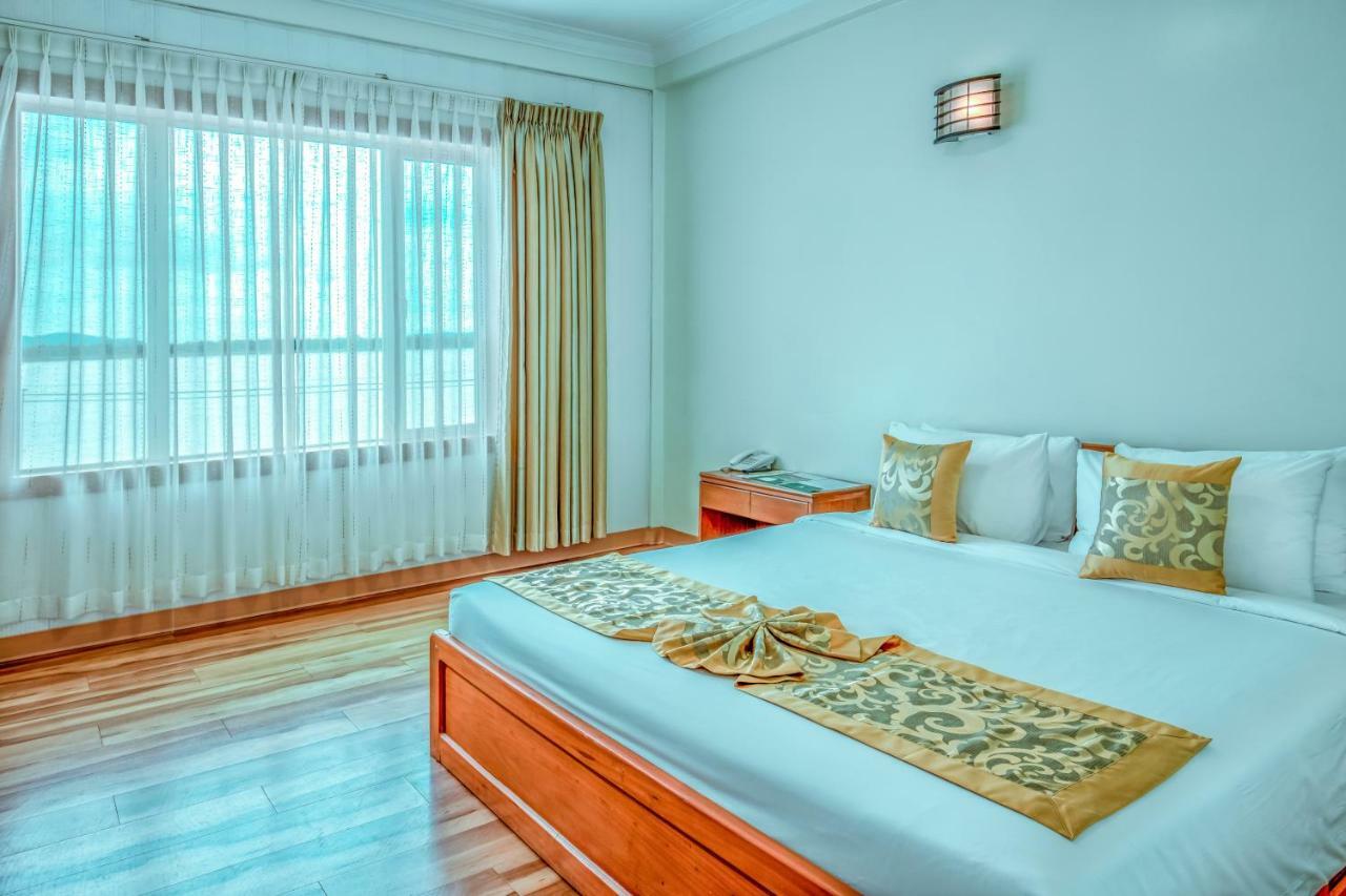 Ngwe Moe Hotel Mawlamyine Luaran gambar