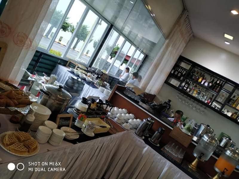 Ngwe Moe Hotel Mawlamyine Luaran gambar